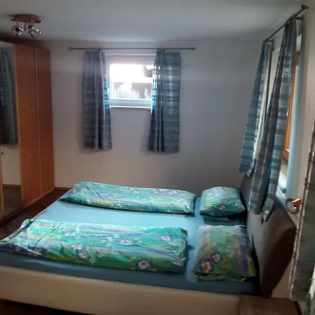 Apartment Ferienwohnungen Gerti Stumm